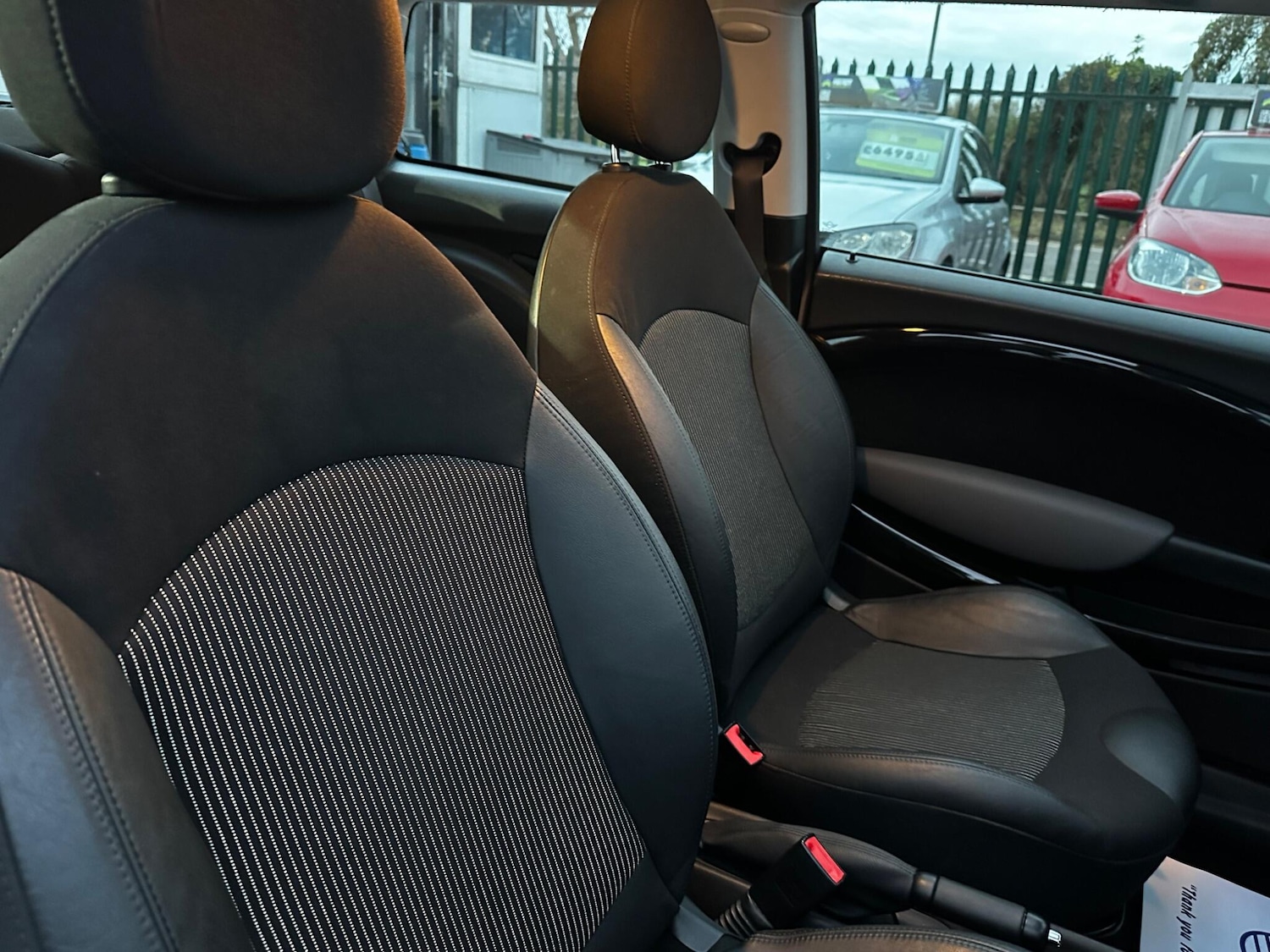 Used MINI Hatch 2009 for sale - 76619960: Photo 14