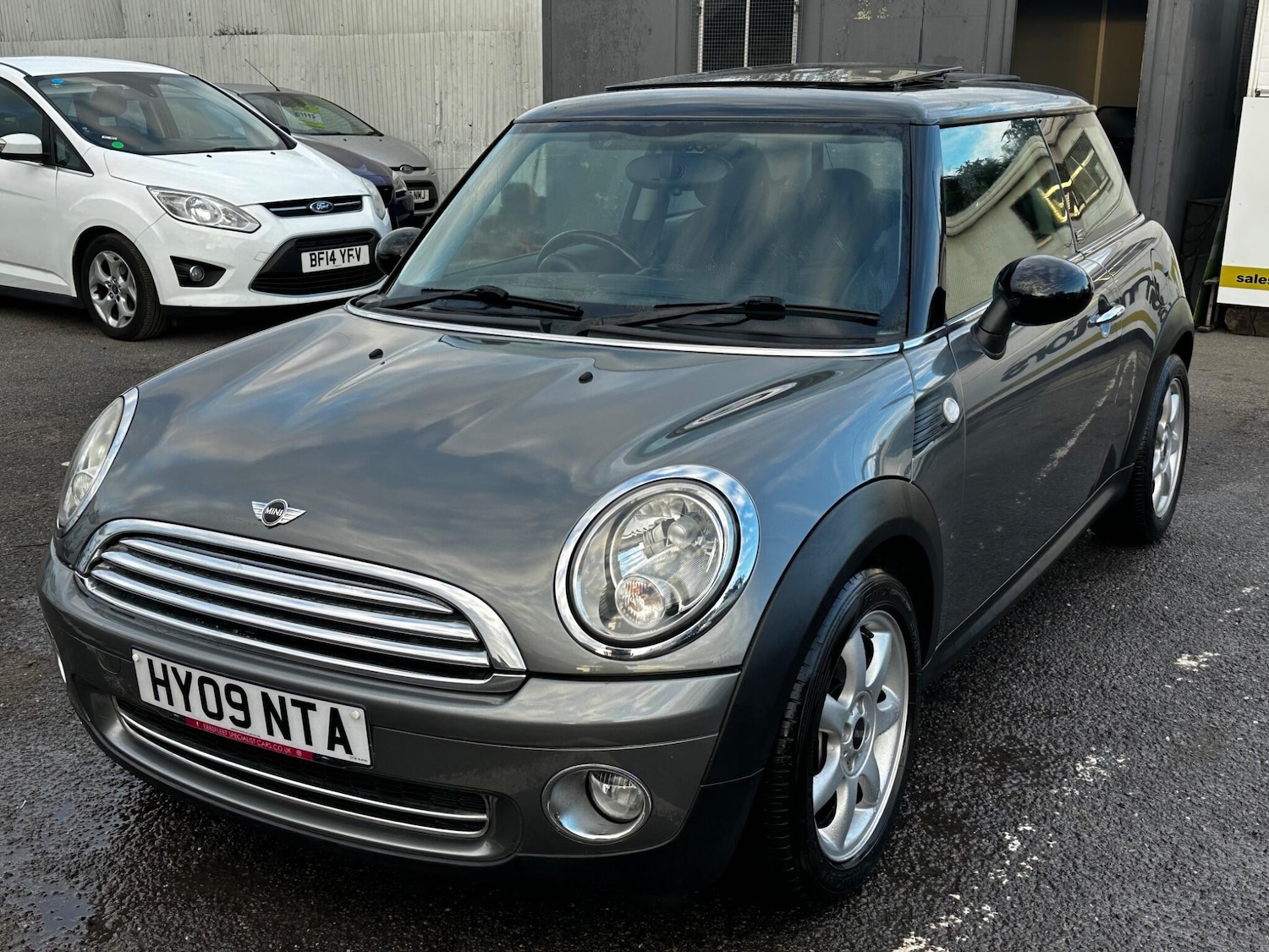 Used MINI Hatch 2009 for sale - 76619960: Photo 3