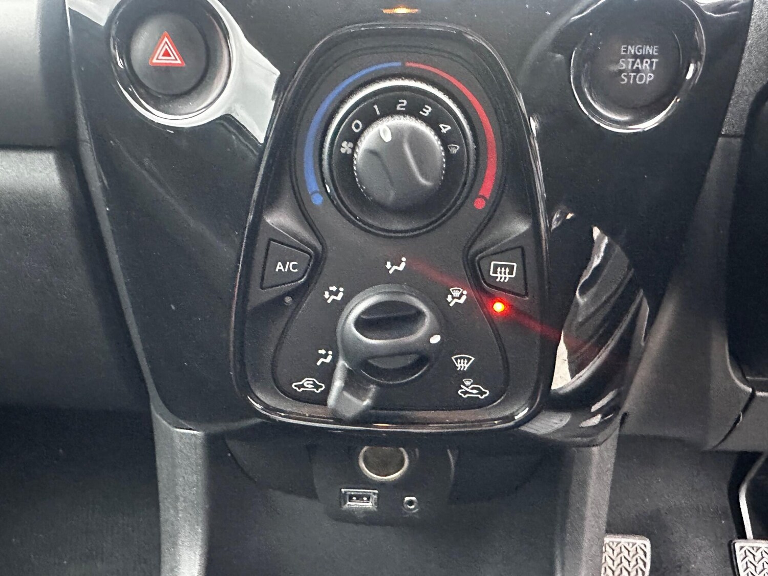 Used Peugeot 108 for sale - 77684249: Photo 13