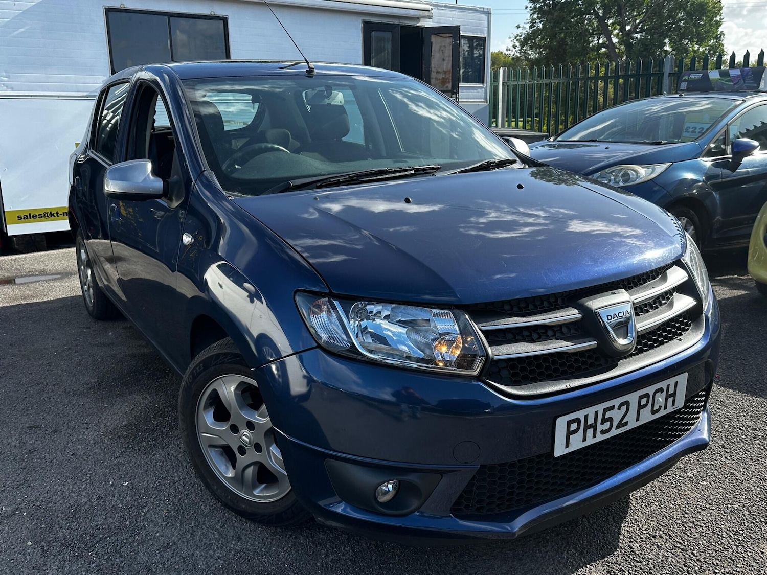 Used Dacia Sandero 2015 for sale - 76175234: Photo 1