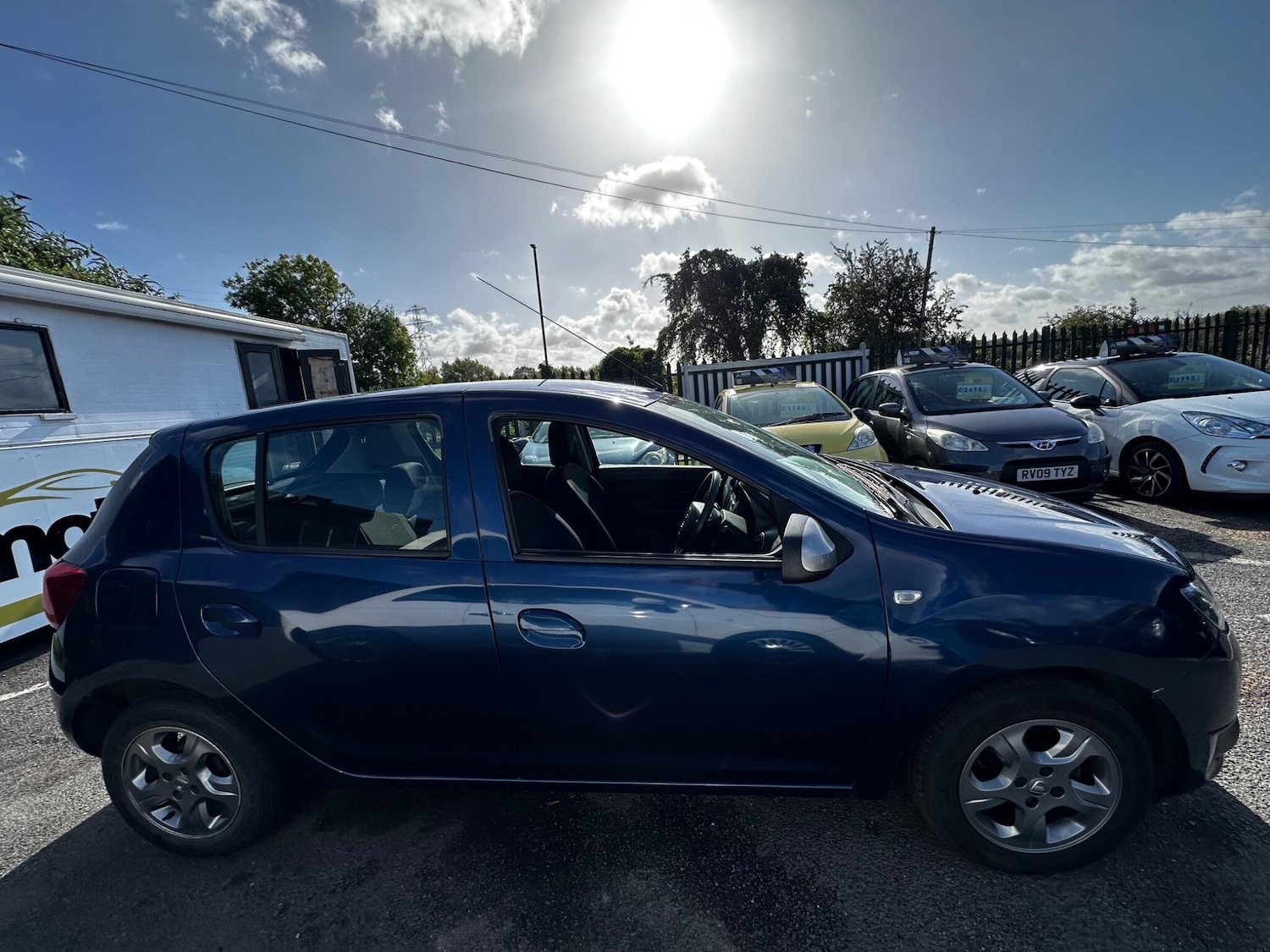 Used Dacia Sandero 2015 for sale - 76175234: Photo 9