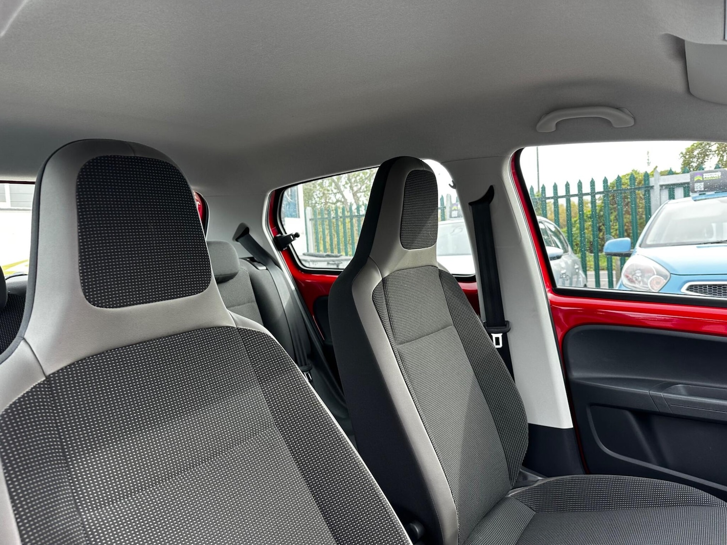 Used Volkswagen up! 2012 for sale - 76381317: Photo 22