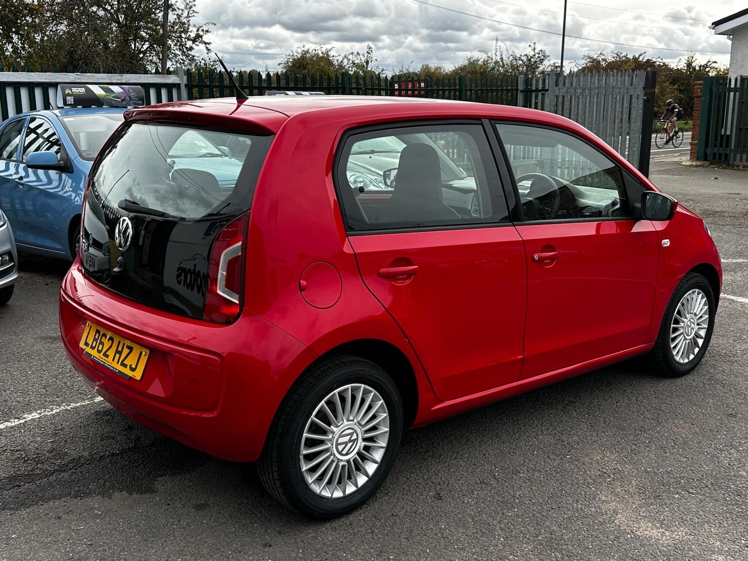 Used Volkswagen up! 2012 for sale - 76381317: Photo 8