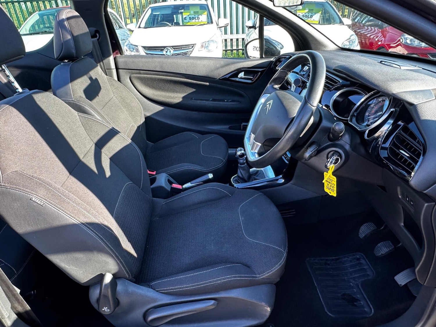 Used DS Automobiles DS 3 Cabrio for sale - 78115741: Photo 18