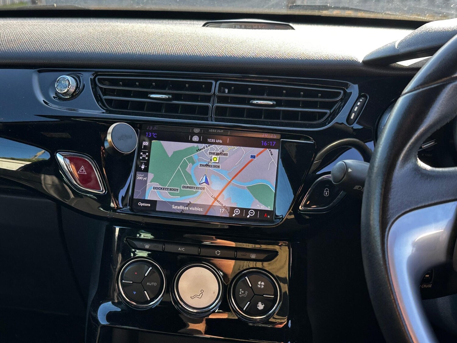 Used DS Automobiles DS 3 Cabrio for sale - 78115741: Photo 25