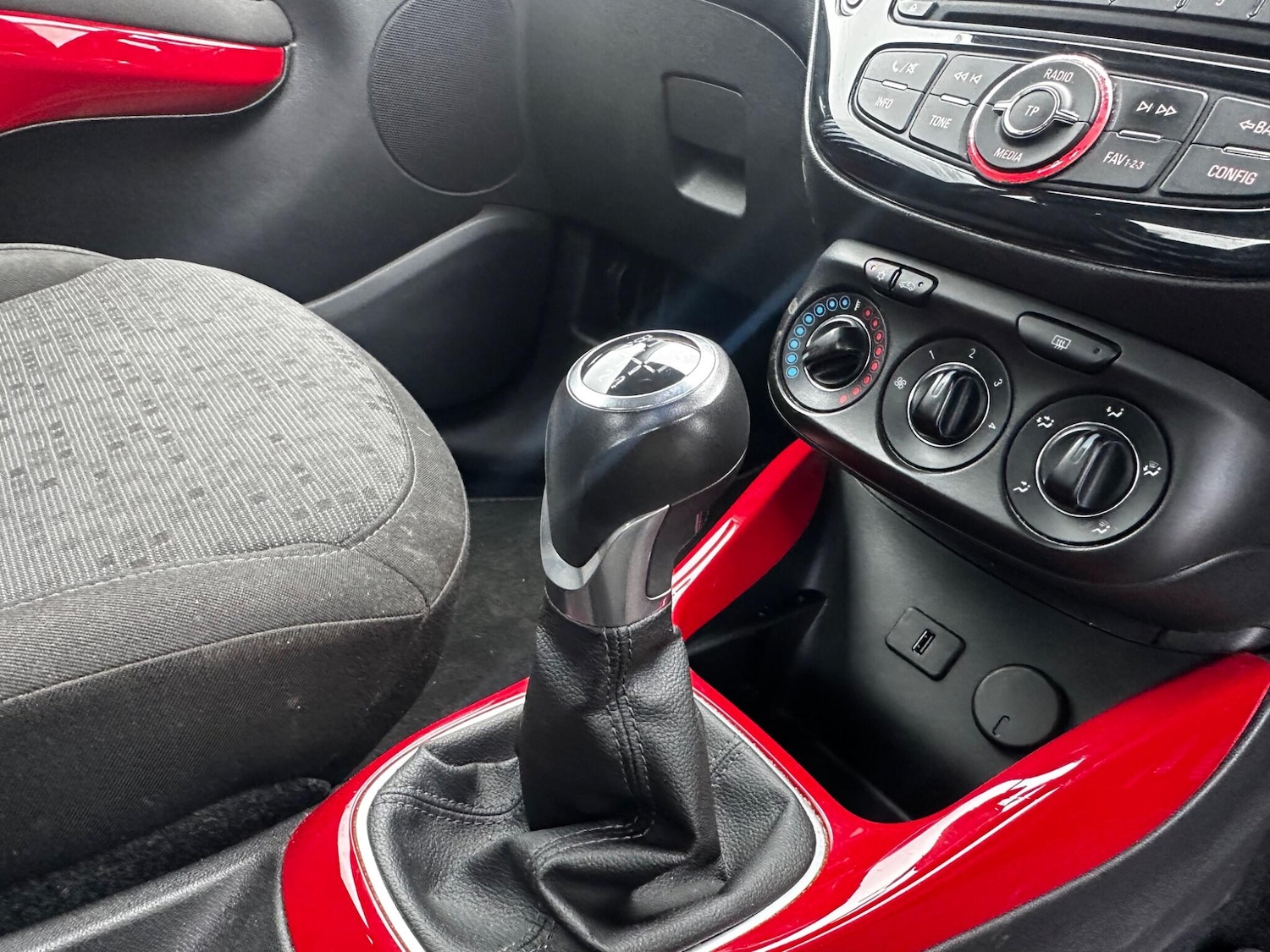 Used Vauxhall ADAM 2014 for sale - 76538356: Photo 29