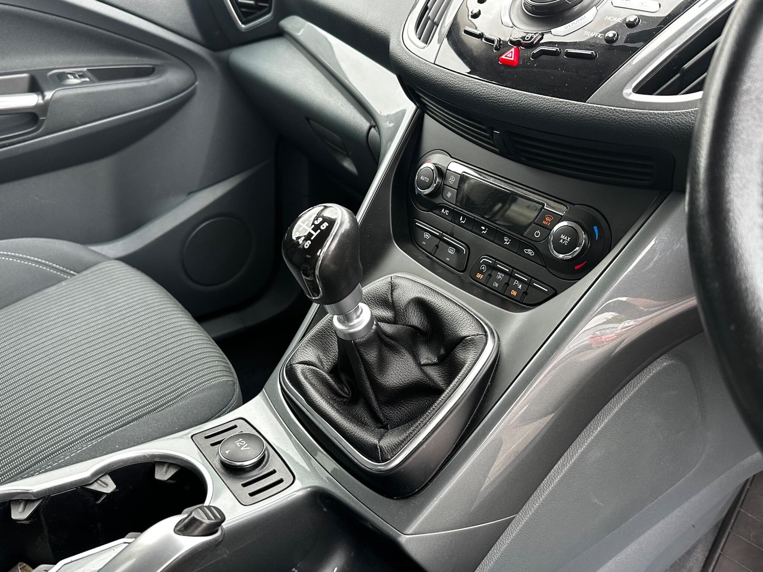 Used Ford Grand C-Max 2015 for sale - 76486000: Photo 12