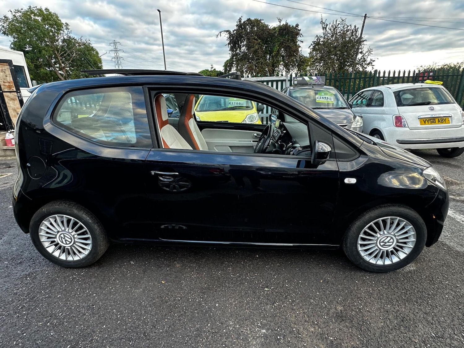 Used Volkswagen up! 2012 for sale - 76561955: Photo 8