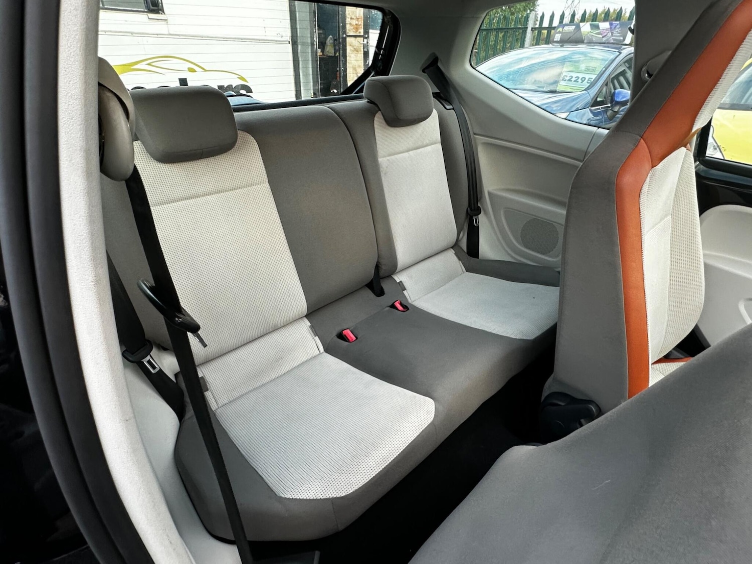 Used Volkswagen up! 2012 for sale - 76561955: Photo 9