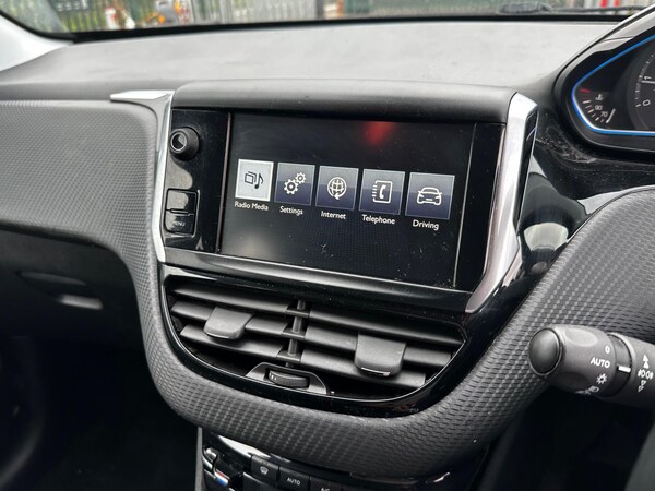 Used Peugeot 2008 2014 for sale - 76215302: Photo 15