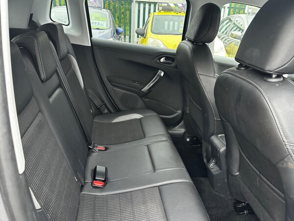 Used Peugeot 2008 2014 for sale - 76215302: Photo 25