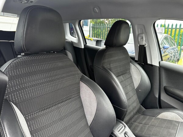 Used Peugeot 2008 2014 for sale - 76215302: Photo 26