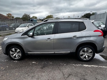 Used Peugeot 2008 2014 for sale - 76215302: Photo 4