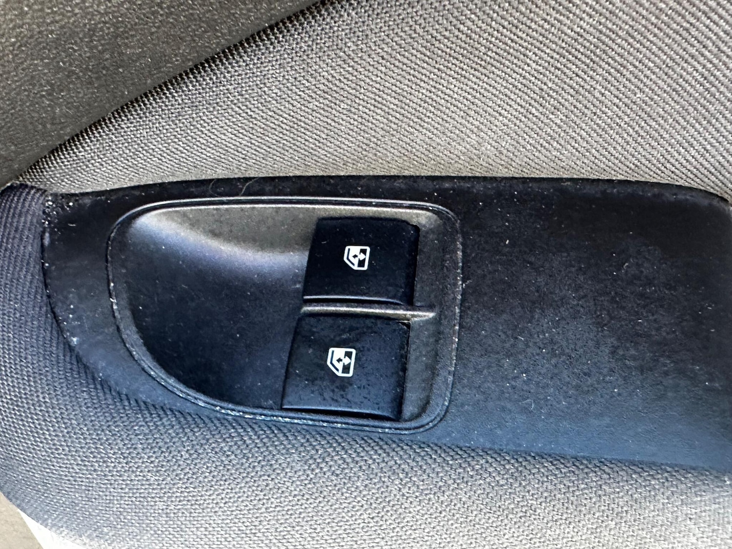 Used Vauxhall ADAM 2015 for sale - 77978371: Photo 11