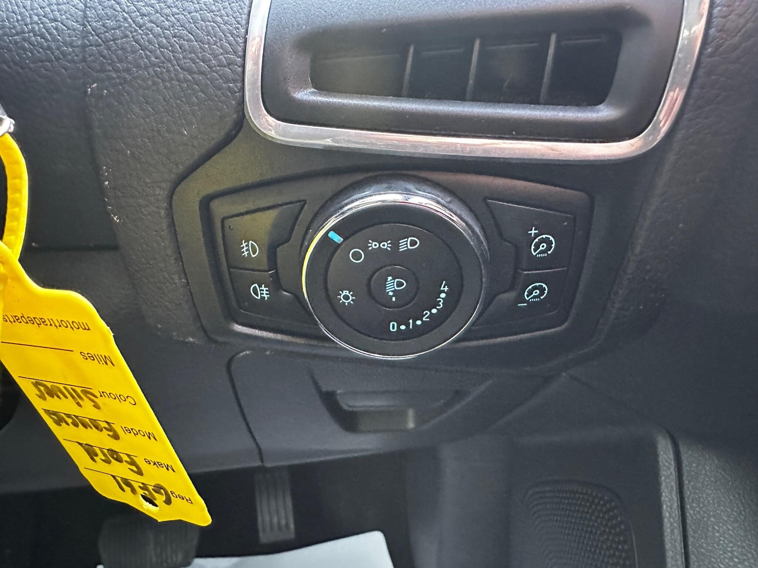 Used Ford Focus 2012 for sale - 76865871: Photo 18