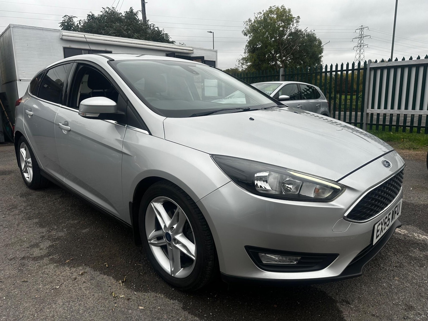 Used Ford Focus 2015 for sale - 76270367: Photo 2