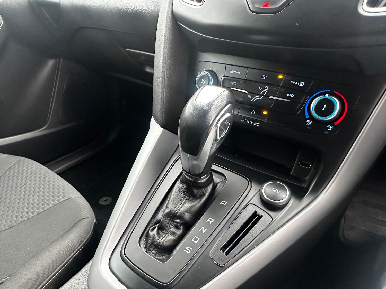 Used Ford Focus 2015 for sale - 76270367: Photo 24