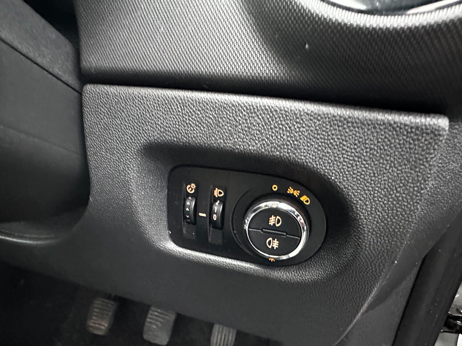 Used Vauxhall Corsa for sale - 77496312: Photo 11