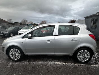 Used Vauxhall Corsa 2011 for sale - 77496312: Photo