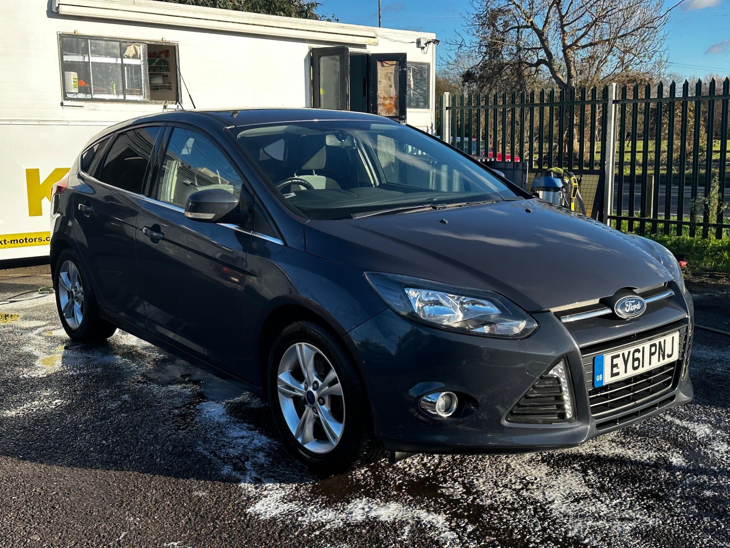 Used Ford Focus 2011 for sale - 76759570: Photo 1