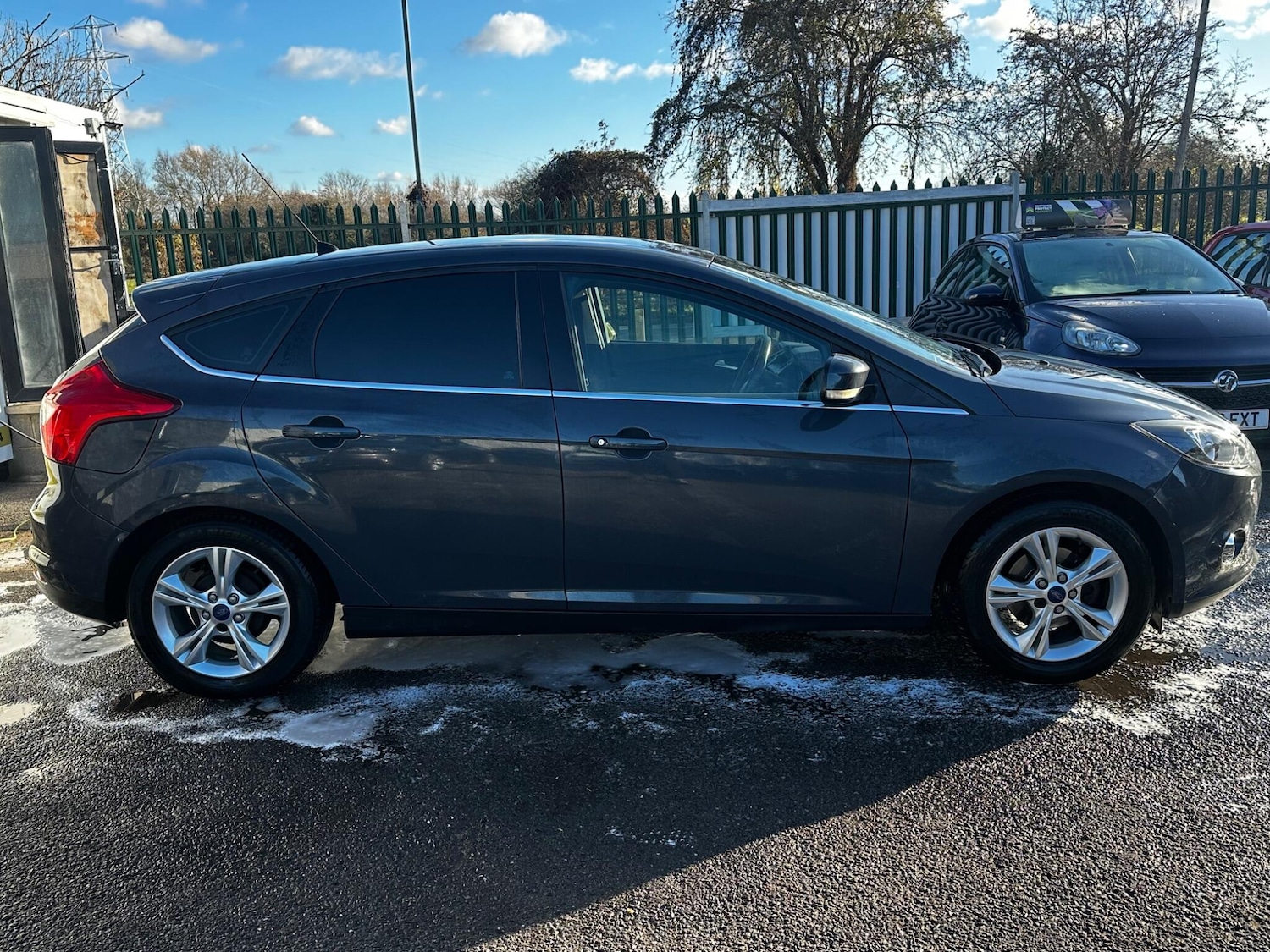 Used Ford Focus 2011 for sale - 76759570: Photo 9