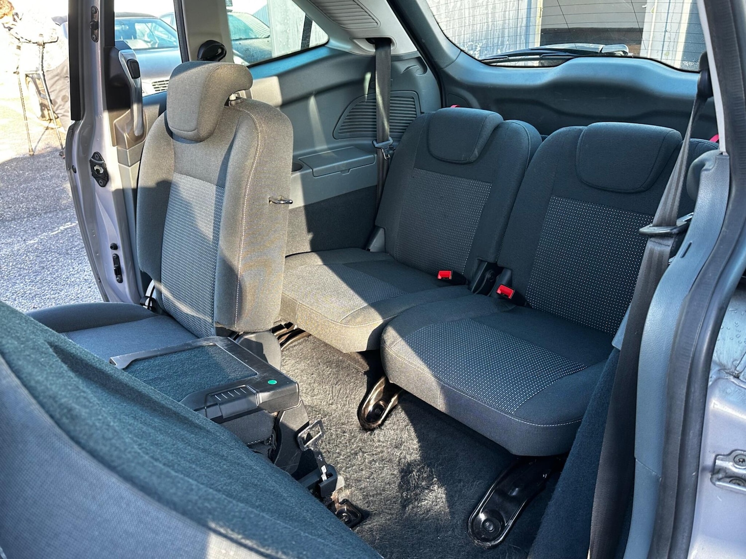 Used Ford Grand C-Max 2011 for sale - 76935928: Photo 24