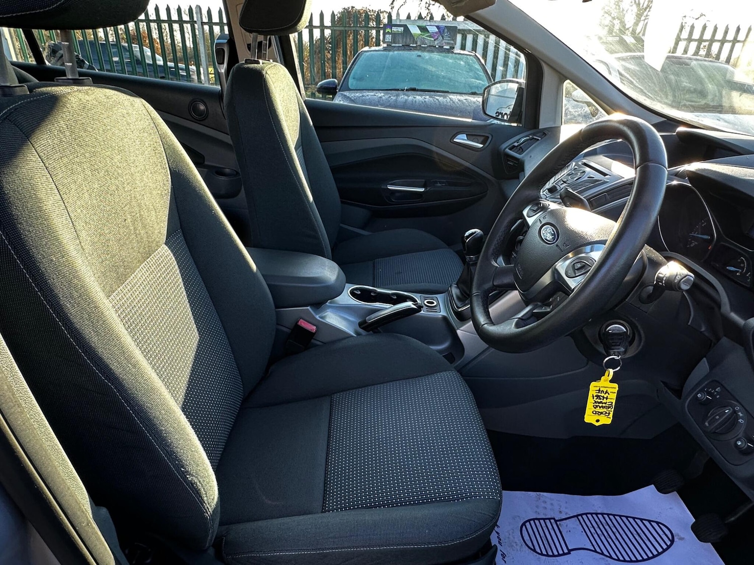 Used Ford Grand C-Max 2011 for sale - 76935928: Photo 28