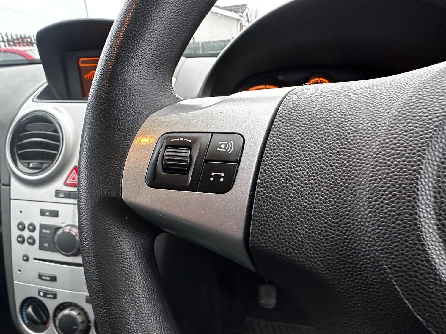 Used Vauxhall Corsa 2011 for sale - 77425130: Photo 17