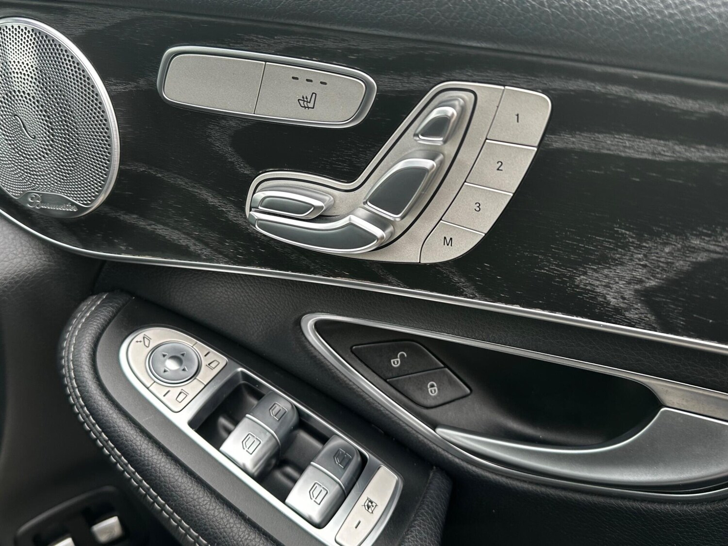 Used Mercedes-Benz GLC 2017 for sale - 77940413: Photo 12