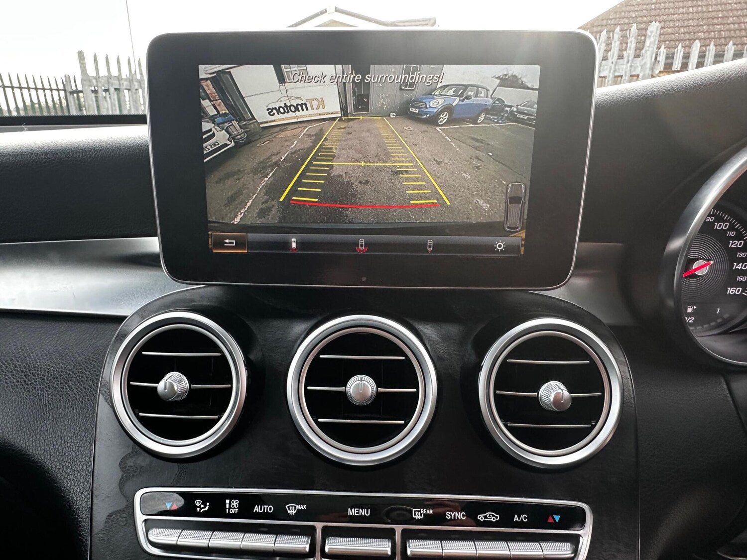 Used Mercedes-Benz GLC 2017 for sale - 77940413: Photo 24