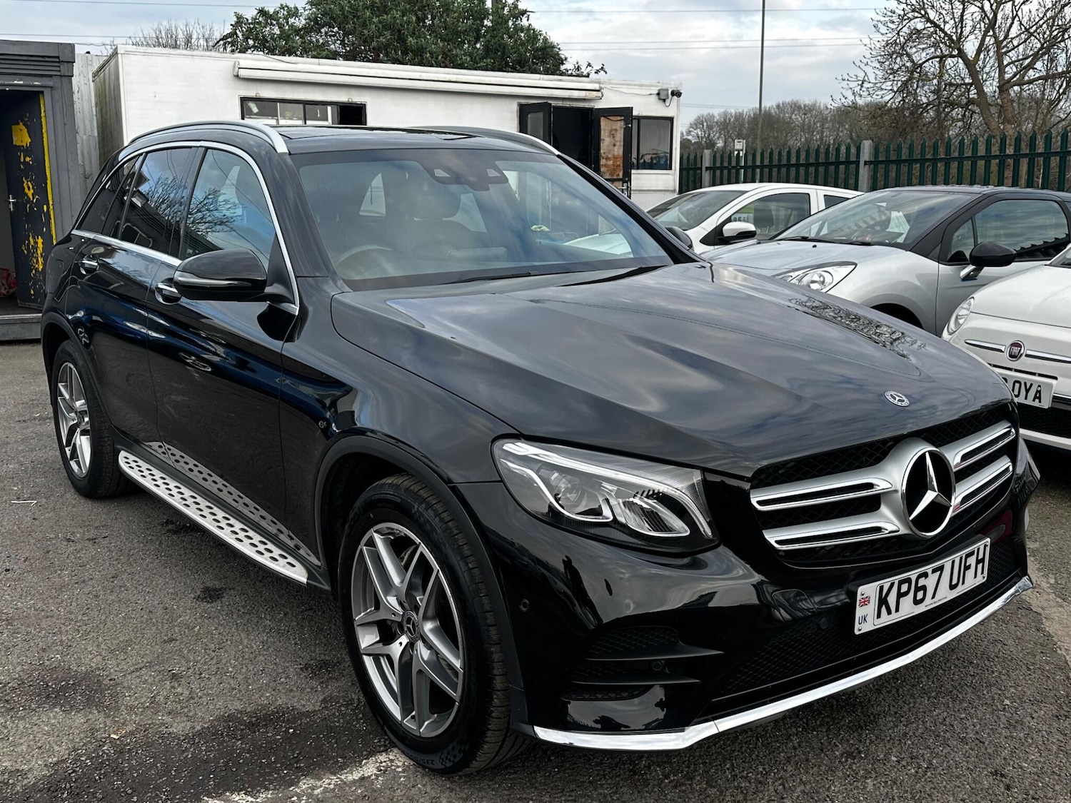 Used Mercedes-Benz GLC 2017 for sale - 77940413: Photo 3