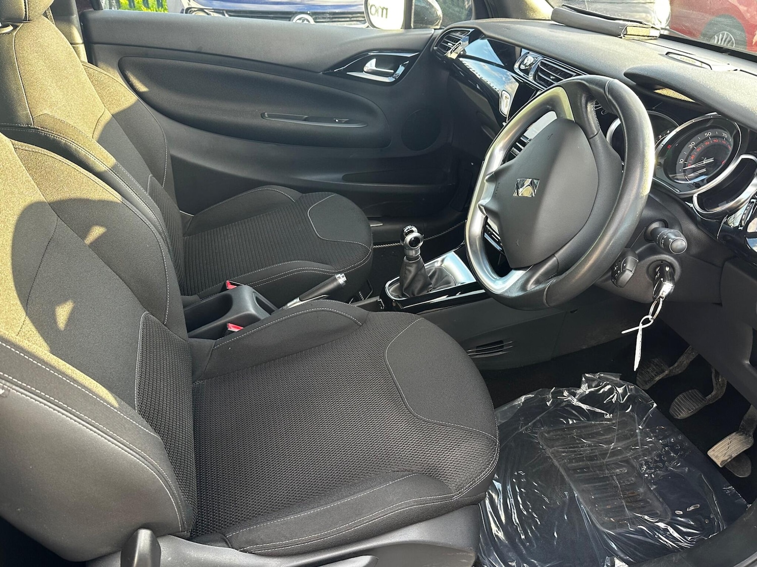 Used DS Automobiles DS 3 2015 for sale - 77657873: Photo 10