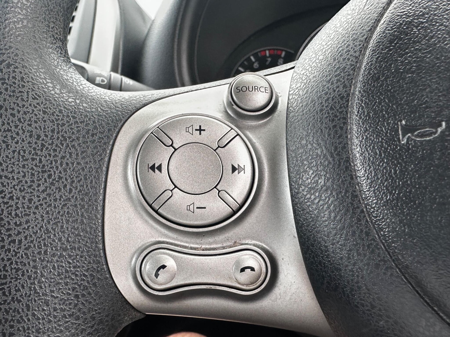 Used Nissan Micra 2015 for sale - 76561701: Photo 13