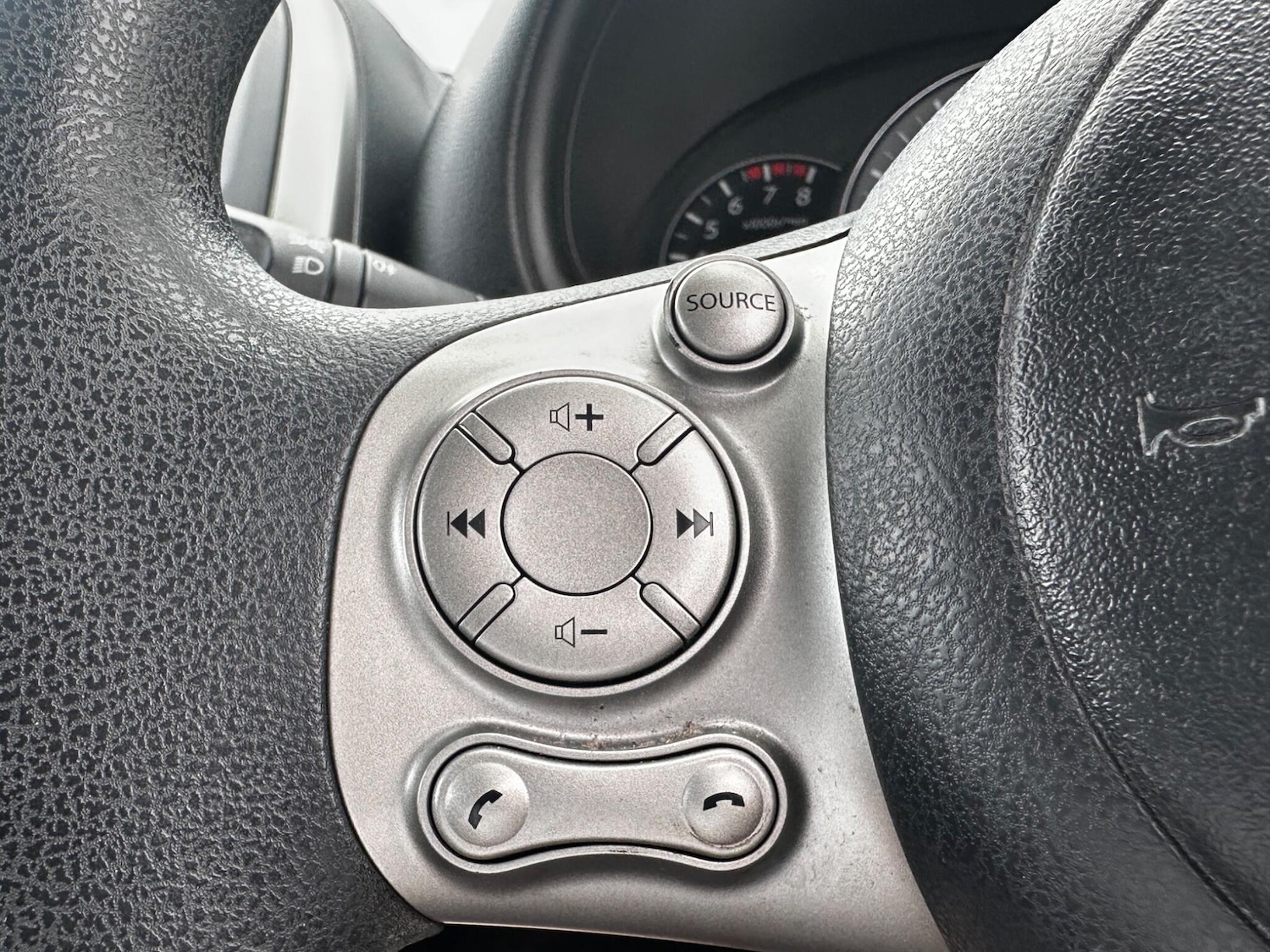 Used Nissan Micra 2015 for sale - 76561701: Photo 14