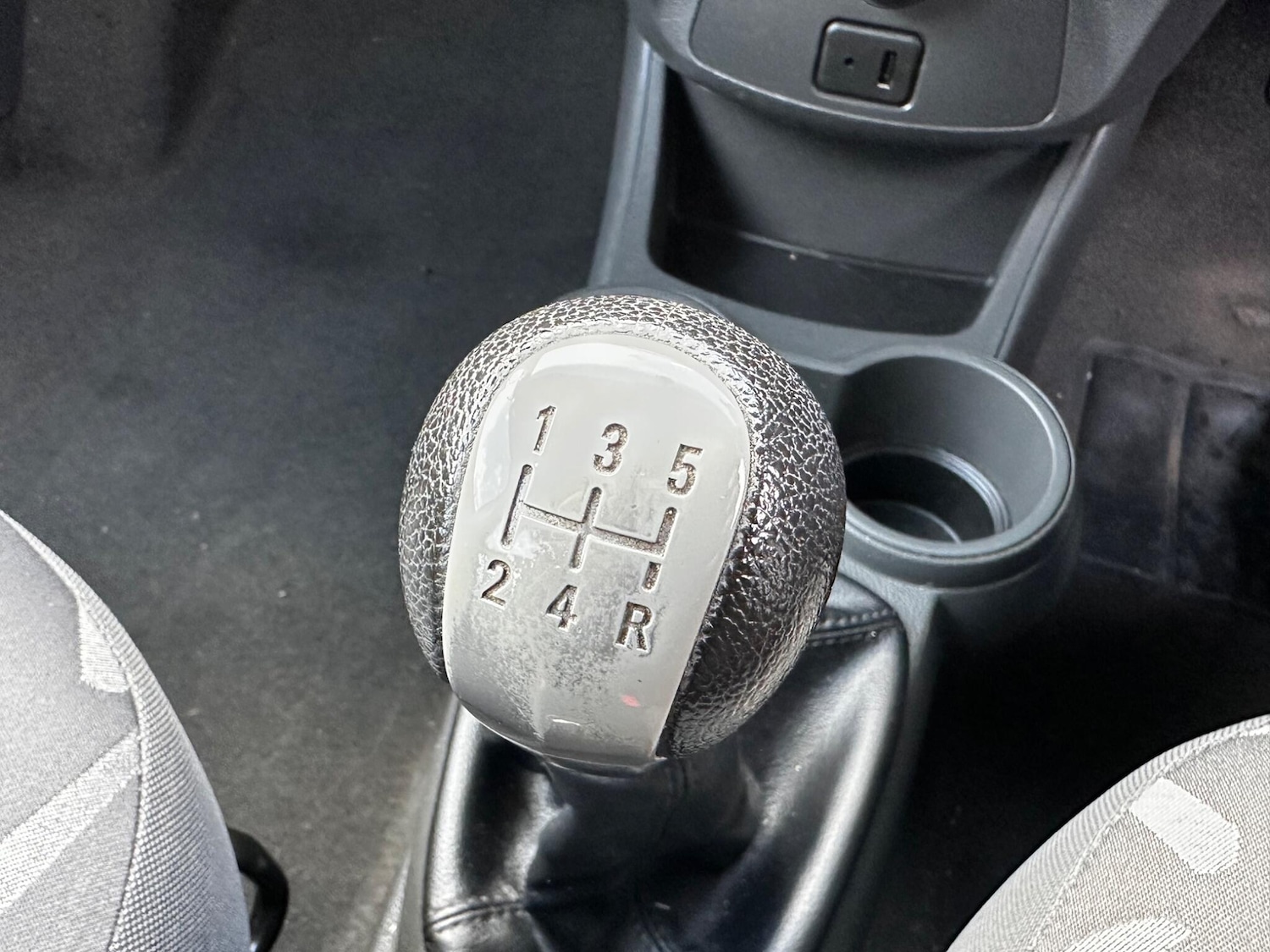 Used Chevrolet Spark 2013 for sale - 76942546: Photo 18