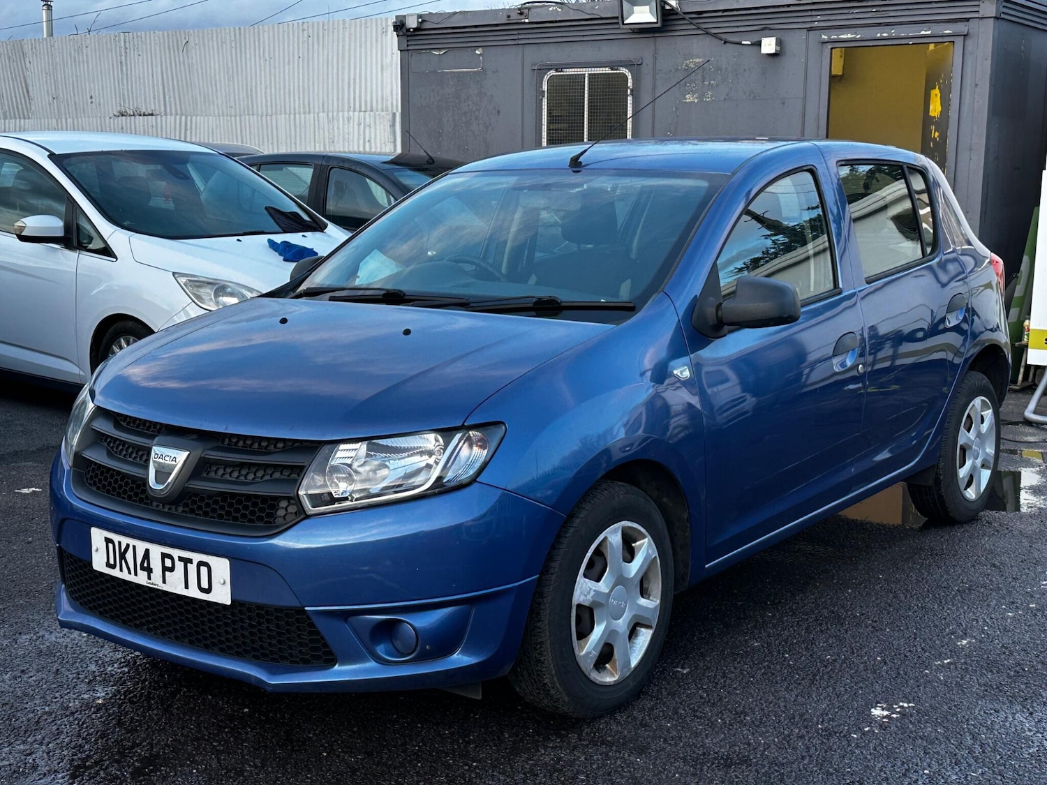 Used Dacia Sandero 2014 for sale - 77455678: Photo 3