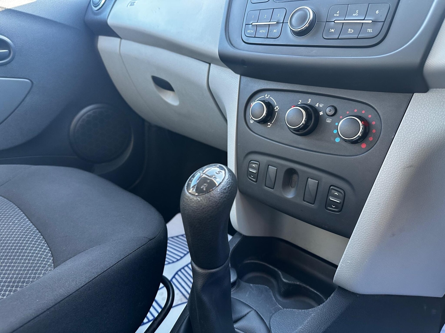 Used Dacia Sandero 2014 for sale - 77455678: Photo 9