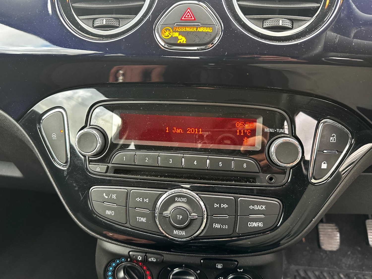 Used Vauxhall ADAM 2013 for sale - 76752520: Photo 23