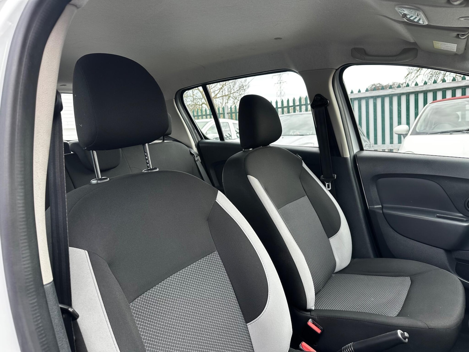 Used Dacia Sandero for sale - 77825130: Photo 15