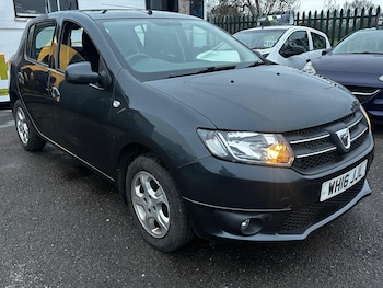 Used Dacia Sandero 2016 for sale - 77049763: Photo
