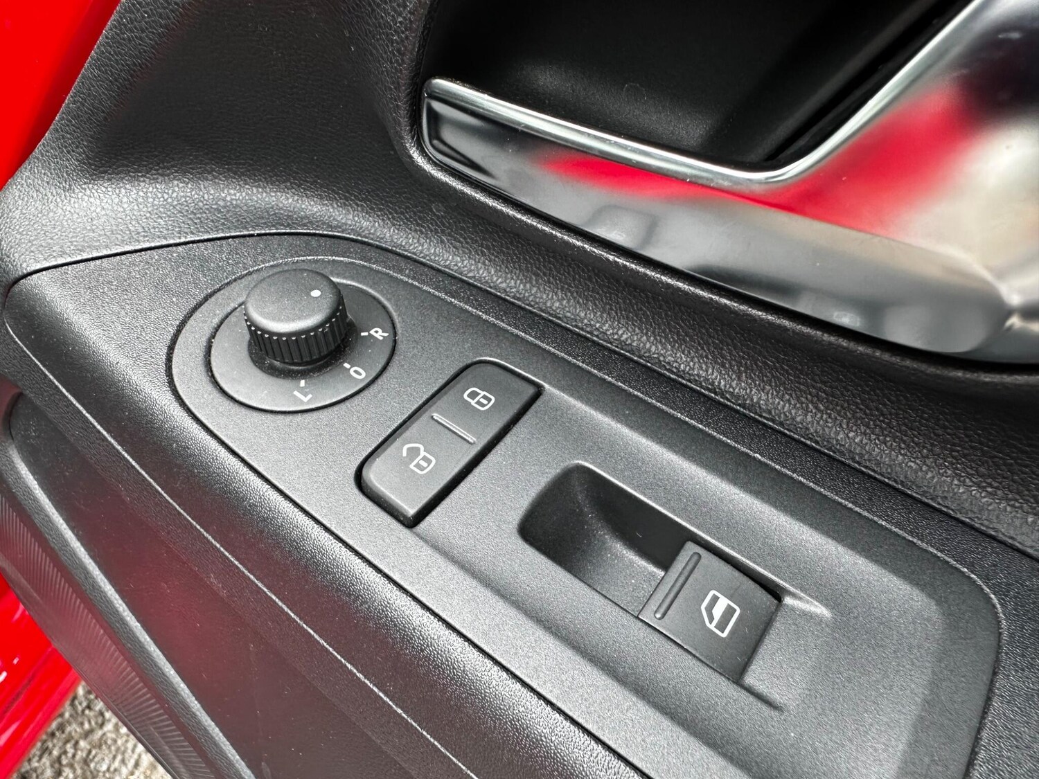 Used Volkswagen up! for sale - 77242776: Photo 14