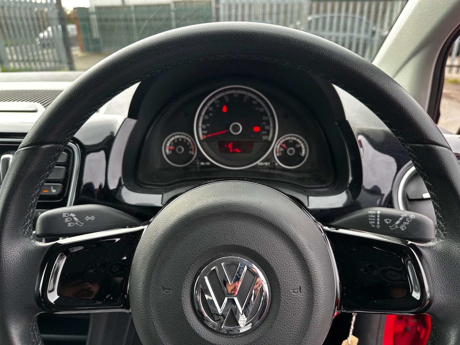 Used Volkswagen up! for sale - 77242776: Photo 18