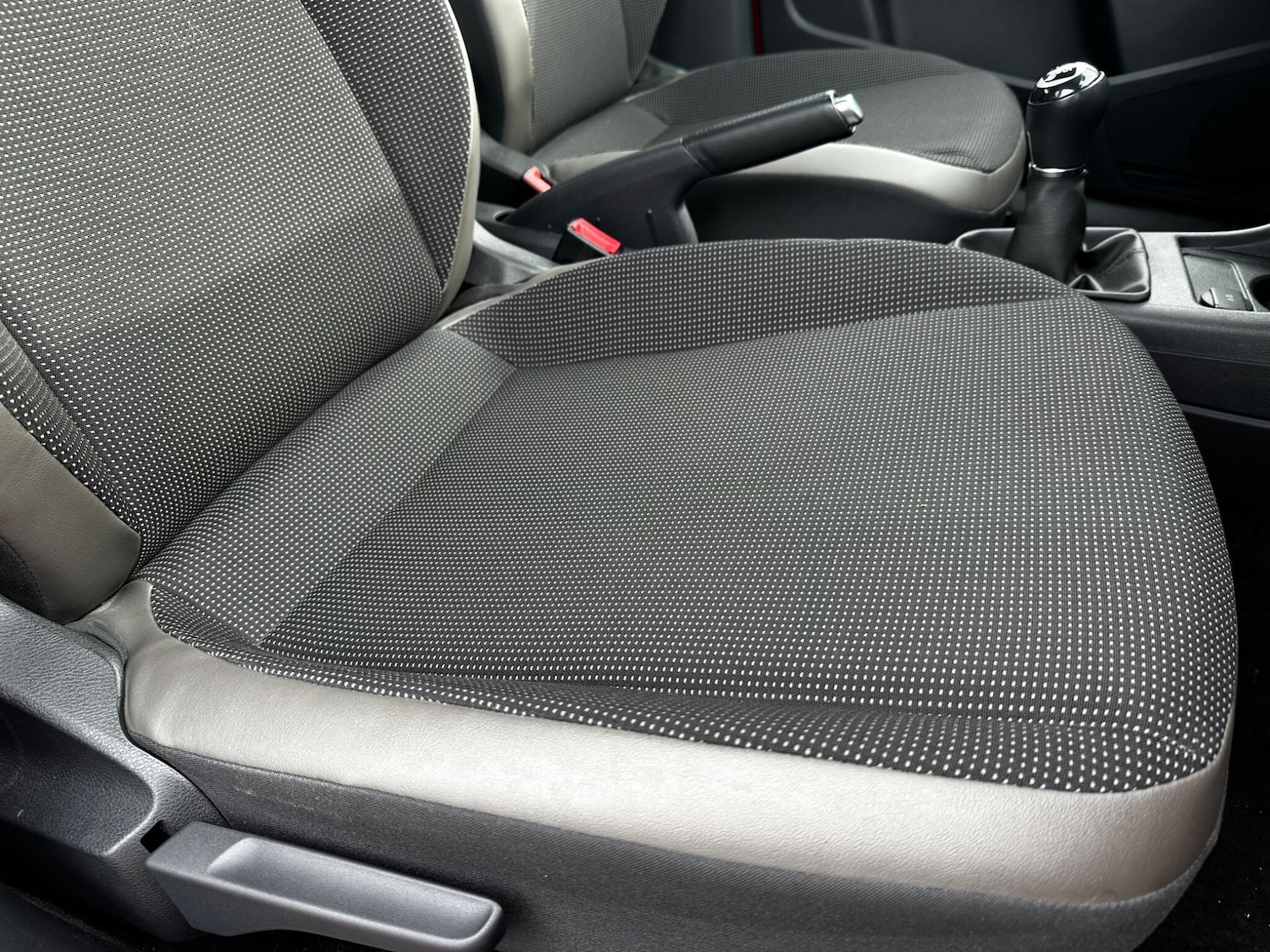 Used Volkswagen up! for sale - 77242776: Photo 23