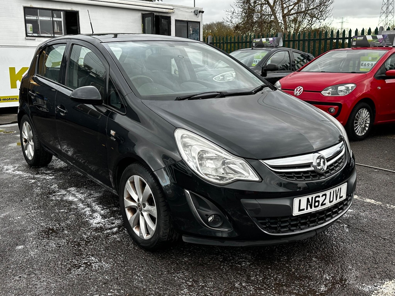 Used Vauxhall Corsa 2012 for sale - 76752635: Photo 2