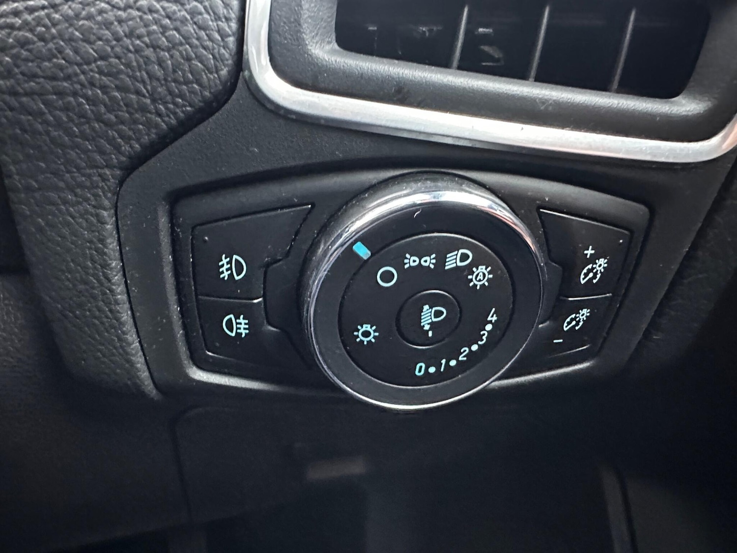 Used Ford Focus 2013 for sale - 76432385: Photo 13