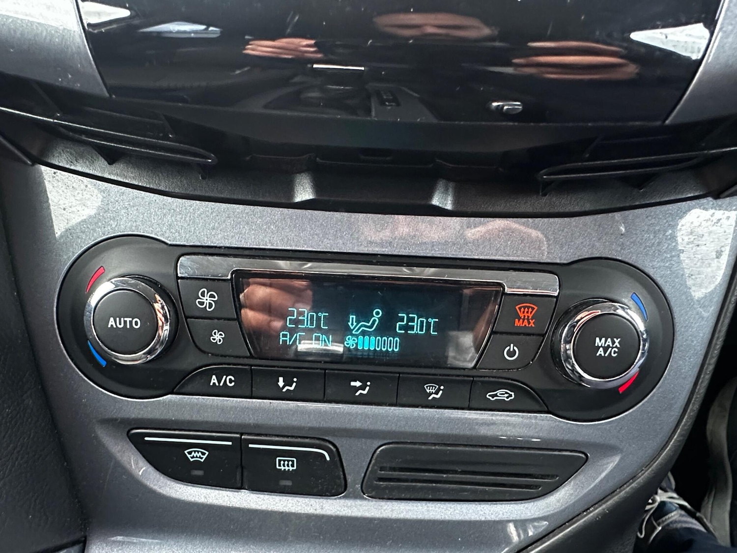 Used Ford Focus 2013 for sale - 76432385: Photo 16