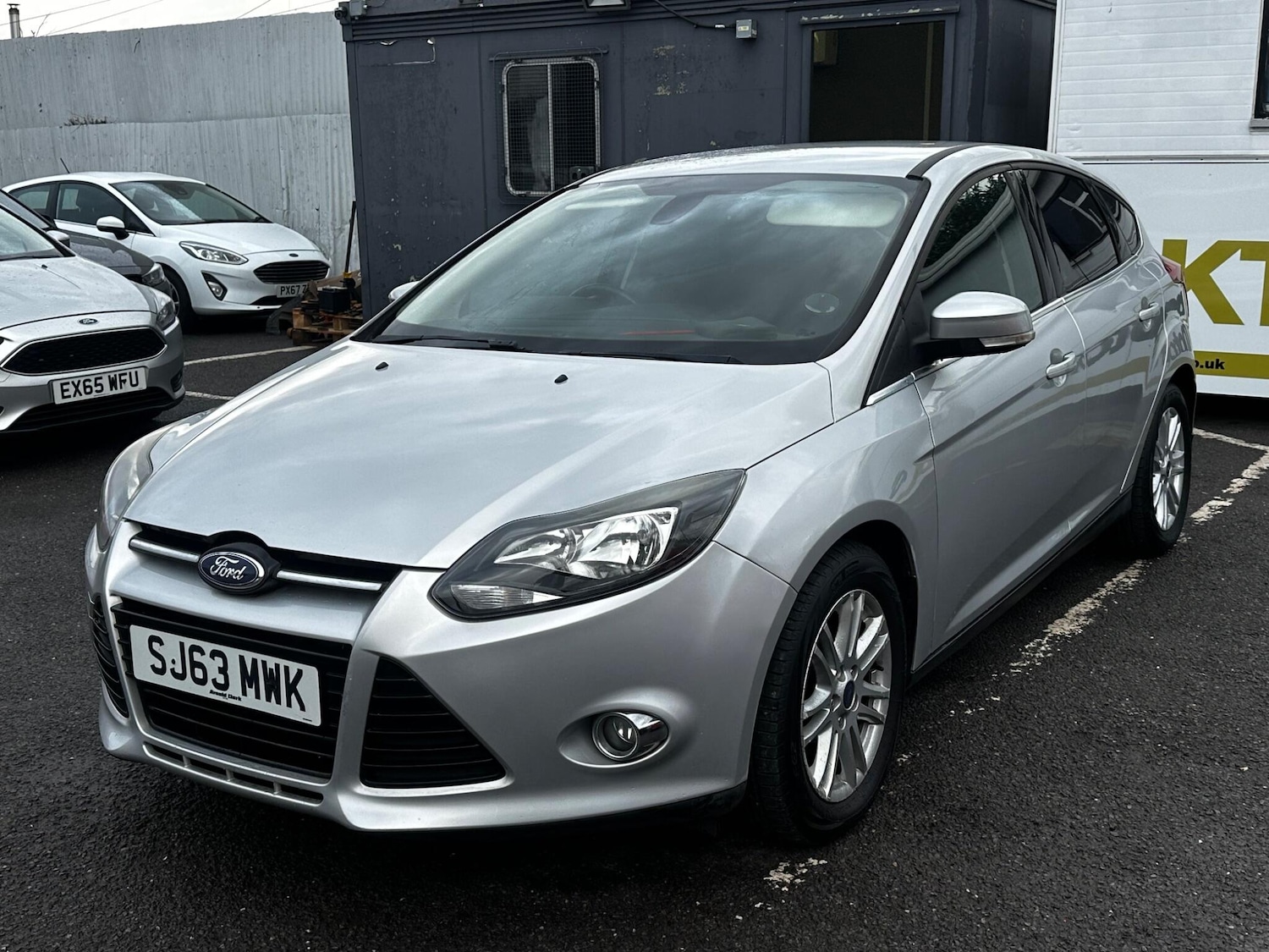 Used Ford Focus 2013 for sale - 76432385: Photo 3