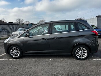 Used Ford Grand C-Max 2016 for sale - 77799361: Photo