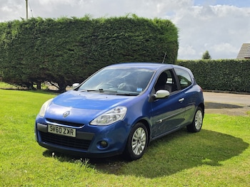Used Renault Clio 2010 for sale - 79620429: Photo
