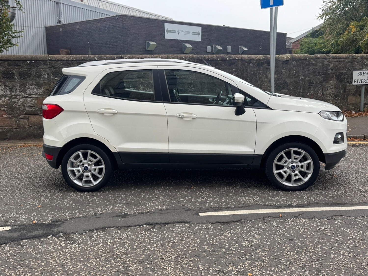 Used Ford Ecosport 2016 for sale - 76152429: Photo 2